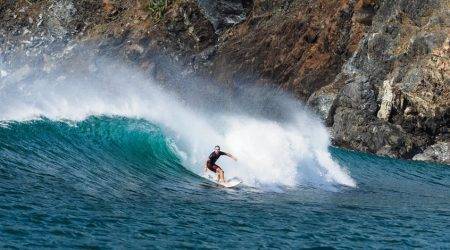 Costa Rica work exchange in a surf retreat